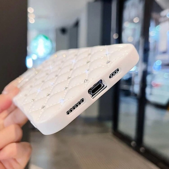 Iphone 14 Rhinestone Decor Phone Case - Picture 3 of 3